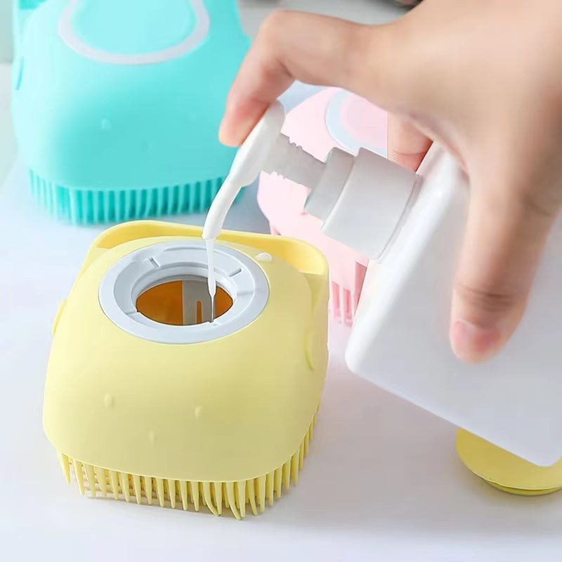 Ultra-Soft Silicone Pet Bath & Massage Brush - Perfect Grooming Tool for Dogs and Cats!